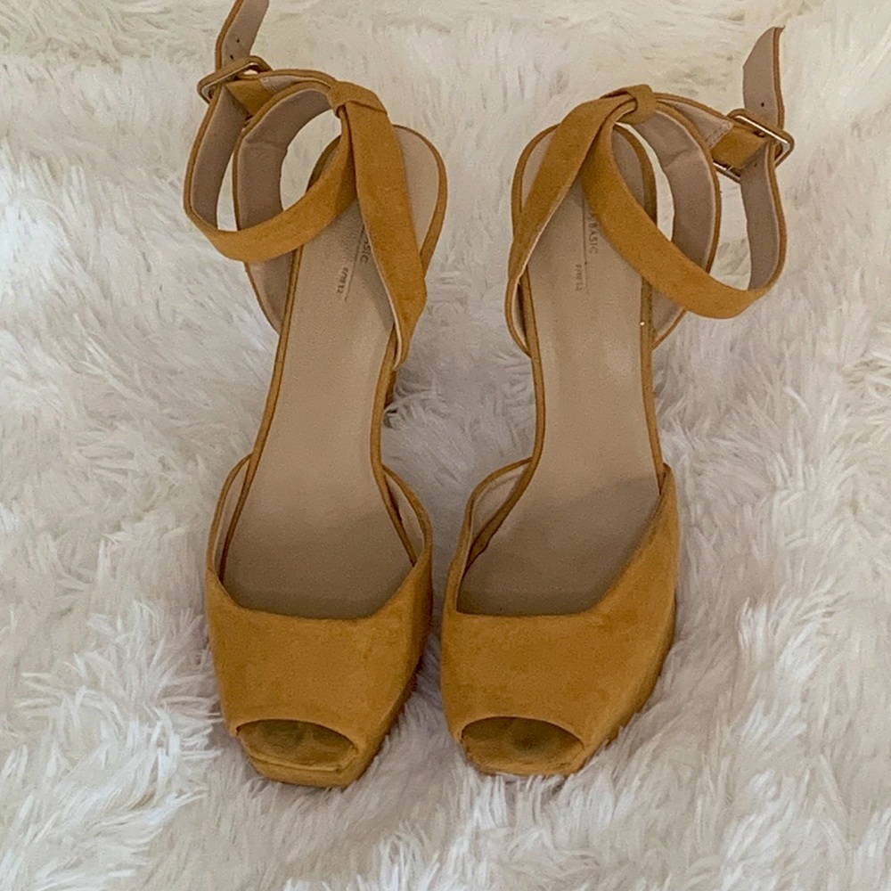 Zara Basic Platform Heel with Ankle Strap
